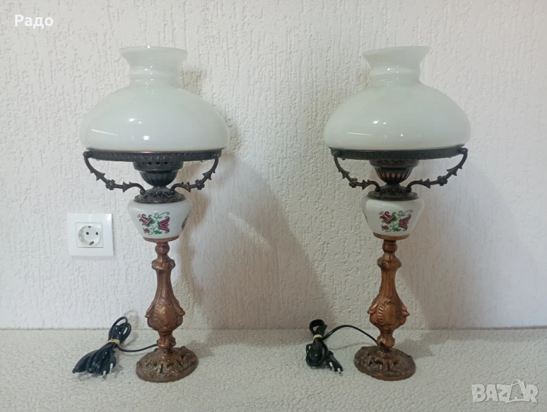 Комплект от две старинни лампи - лампа, снимка 1