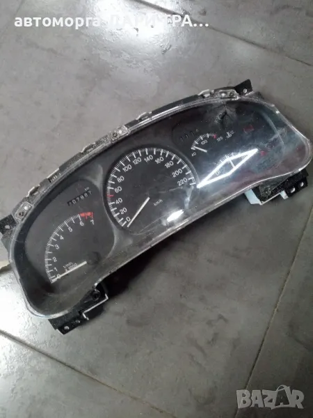 Уредно табло (Километраж) за Опел Синтра , снимка 1