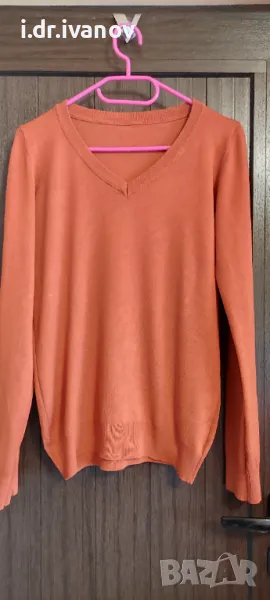 пуловер с остро деколте плетиво, снимка 1