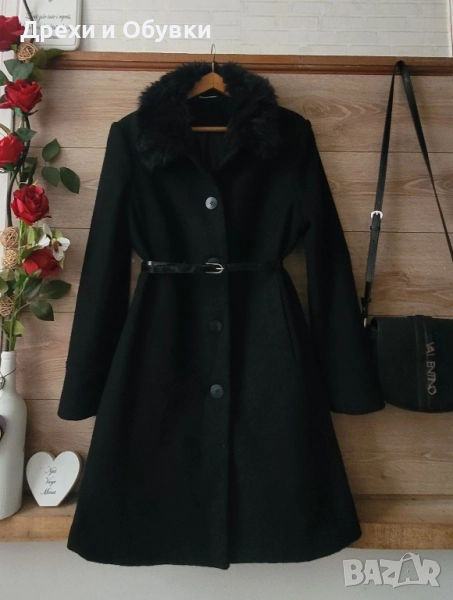 Черно палто с пухена яка, снимка 1