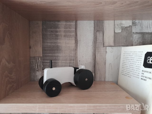 Дървен трактор, снимка 2 - Декорация за дома - 42940231