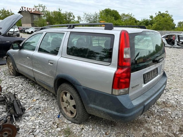 Волво ХЦ70 D5. AWD 2004 г 2.4 дизел само на части , снимка 4 - Части - 43416610