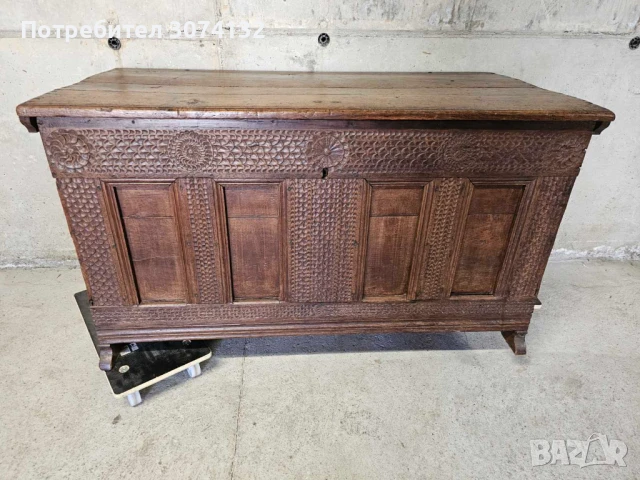 Голяма ракла с дърворезба, снимка 2 - Ракли - 51395893