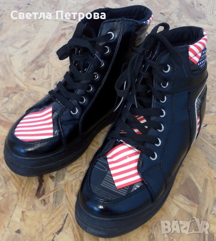 Два чифта дамски високи спортни обувки-40 номер