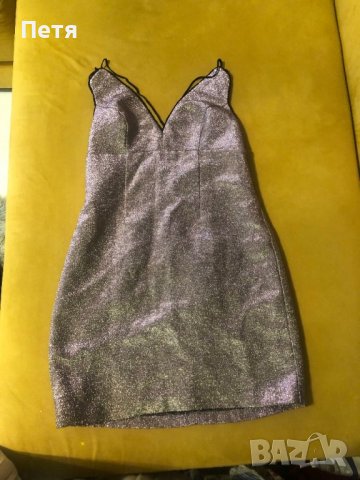 Дамска елегантна сребриста рокля с гол гръб