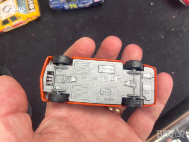 Burago Italy 1:43 Mercedes 190, снимка 6 - Колекции - 53404610