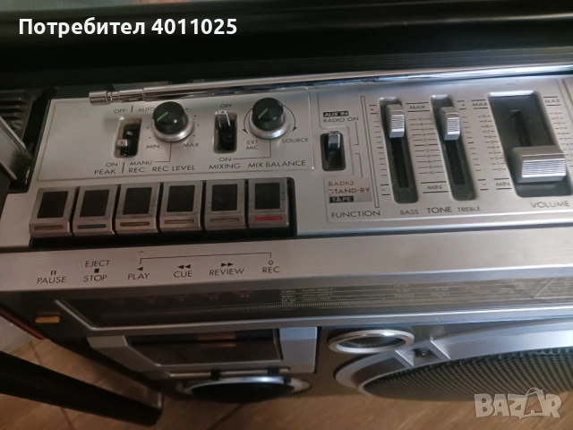 Vintage boombox jvc rc 550w, снимка 2 - Радиокасетофони, транзистори - 53541772