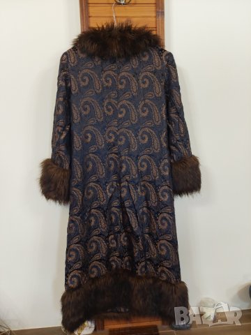 Елегантно дълго дамско палто марка Minus , снимка 3 - Палта, манта - 37888692