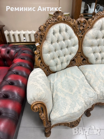 Троен диван стил Барок произведен в Англия., снимка 2 - Дивани и мека мебел - 45286674