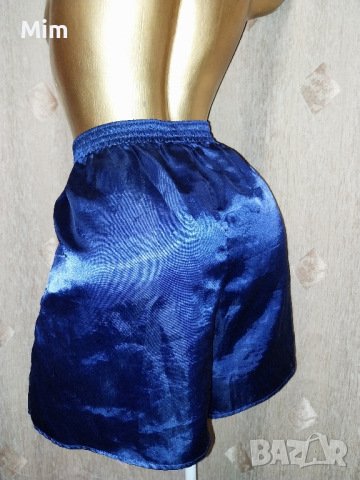  STINNA L/XL Сатенени сини шорти, снимка 4 - Къси панталони и бермуди - 44889376