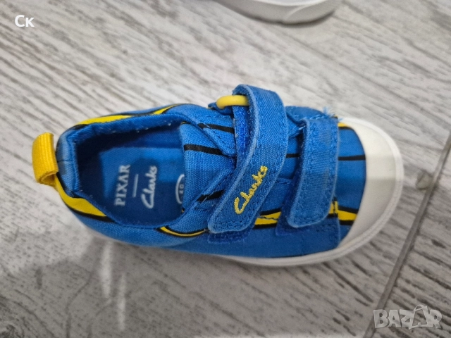 Детски обувки Clarks , снимка 4 - Детски маратонки - 51943324