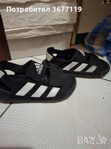 Детски сандали Adidas , снимка 2 - Детски сандали и чехли - 52223235