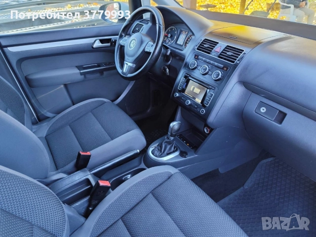 VW Touran 2.0 TDI Automatic, Фолксваген Тауран 2.0 TDI Автоматик , снимка 9 - Автомобили и джипове - 52381377