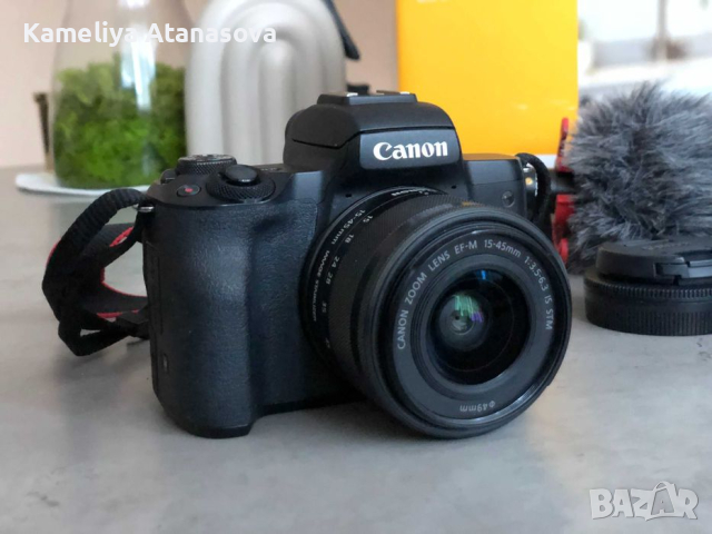 Безогледален фотоапарат Canon - EOS M50 Mark II + Vlogger KIT, снимка 2 - Фотоапарати - 44930483