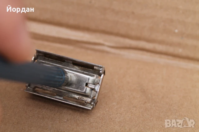 Самобръсначка ''Жилет/Gillette'', снимка 3 - Други ценни предмети - 50496541