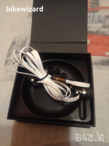 SoundSters слушалки НОВИ