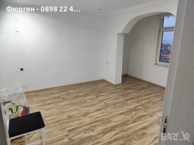 🏠 Давам под наем 3-стаен апартамент – 100 кв.м с голям хол + таванска стая, маза и 2 дворни места, снимка 3 - Стаи под наем - 52755994