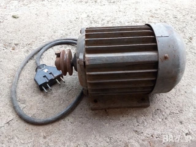 Електромотори Елпром Троян , снимка 5 - Електродвигатели - 50648078