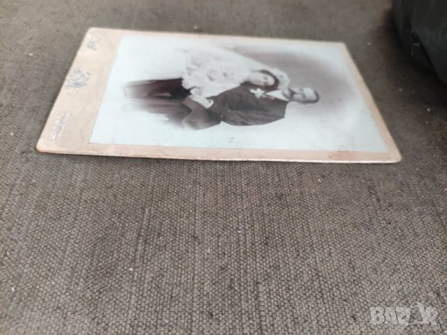 Продавам много стари снимки