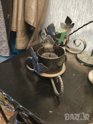 Лот декорация свещник и баба Яга керамика ковано желязо , снимка 4 - Декорация за дома - 50476236