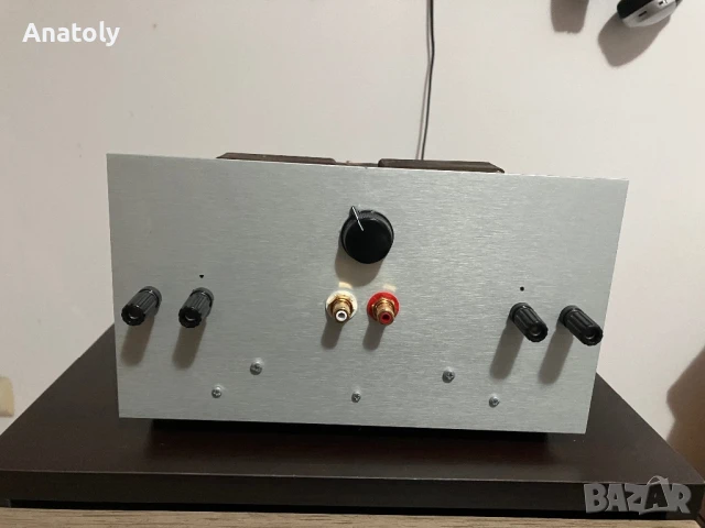 Grundig NF20 стерео Лампов усилвател