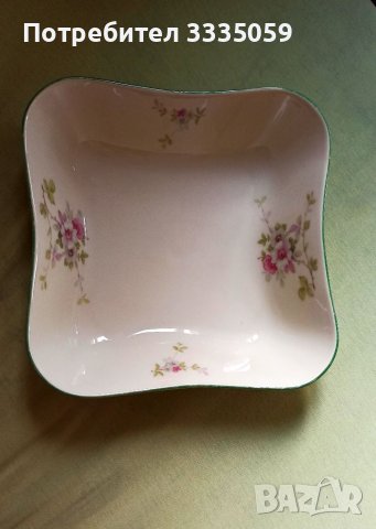Порцеланова квадратна купа 