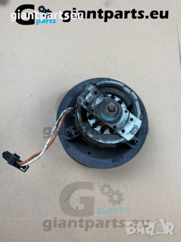 Вентилатор мотор парно за БМВ е90 е91 BMW e90 e91 , 17360075.01