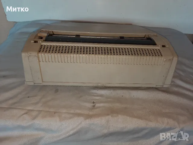 Електрическа пишеща машина марка ERIKA модел S3004 ГДР, снимка 5 - Филателия - 48281451