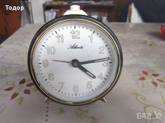 Часовник будилник Атланта 