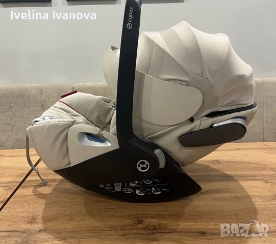столче за кола и база към него на марката Cybex Scuderia Ferrari Cloud Z i-Size., снимка 3 - Столчета за кола и колело - 53559722