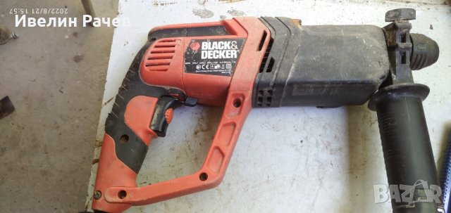 Перфоратор Black&Decker KD855KA ,710W със SDS plus захват, снимка 2 - Бормашини - 37760841