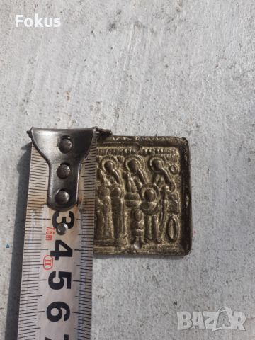 Малка нагръдна бронзова икона, снимка 4 - Антикварни и старинни предмети - 44864210