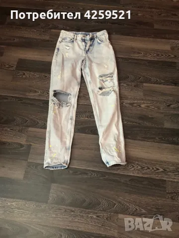 Дамски дънки на Бершка, снимка 4 - Дънки - 49258562