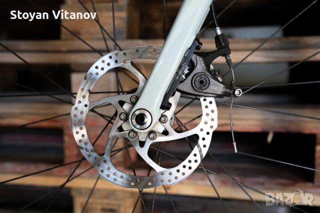 Шосеен велосипед CUBE Attain Pro 58, снимка 4 - Велосипеди - 53358345