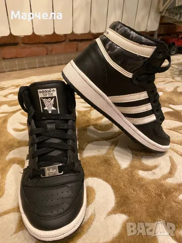 Маратонки боти Adidas, снимка 2 - Детски обувки - 47959989
