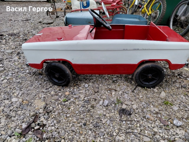 Колички с педали, снимка 5 - Антикварни и старинни предмети - 53394658