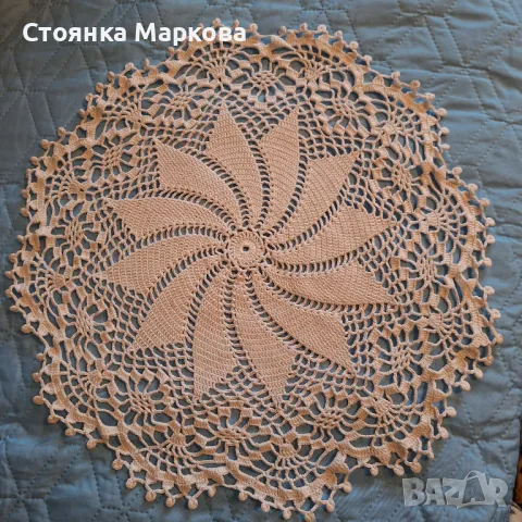 Каренца на една кука-8 бр за 15 лв, снимка 3 - Покривки за маси - 49244126