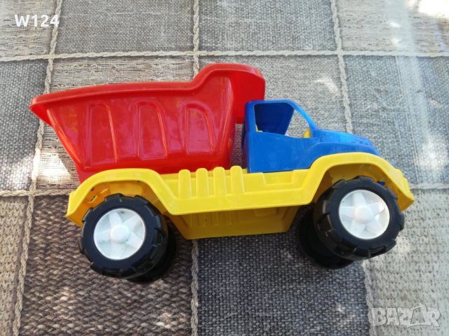 Играчки, снимка 6 - Коли, камиони, мотори, писти - 32823782