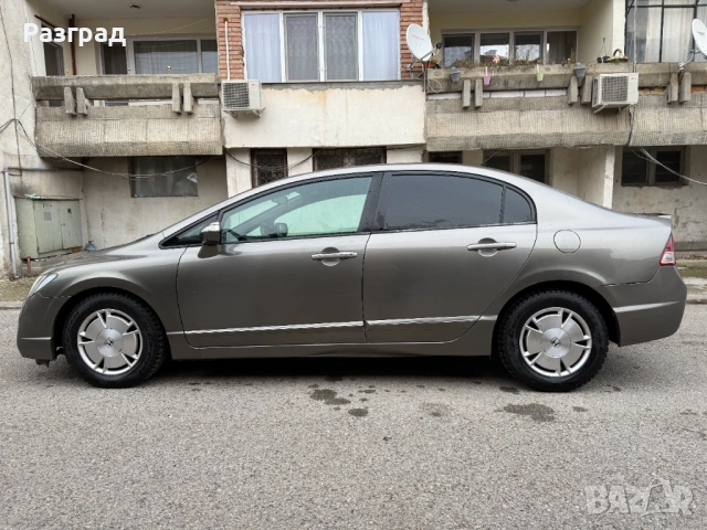 Honda Civic 1.3I HYBRID, снимка 7 - Автомобили и джипове - 53044689
