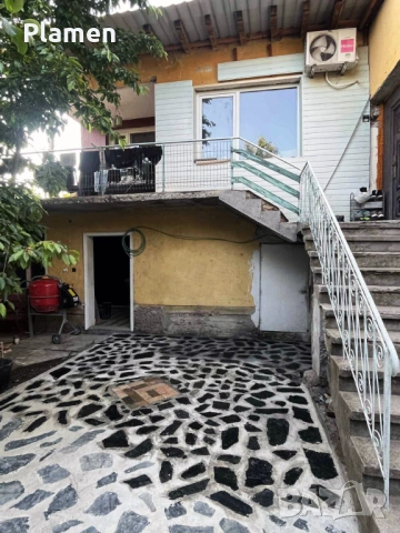 Къща с двор в село Расник, община Перник, снимка 12 - Къщи - 53286070