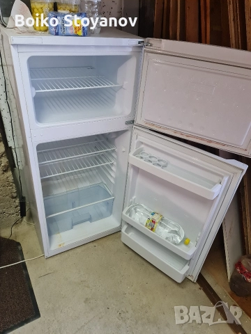 хладилник с фризер Beko, снимка 2 - Хладилници - 52710275