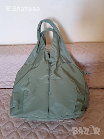 Дамска чанта – голяма,в  зелено, промазка, 100% непромокаема, снимка 6 - Чанти - 51507302