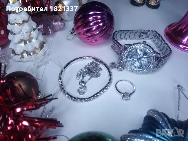 Дамски комплект часовник и бижута, снимка 2 - Бижутерийни комплекти - 48493092