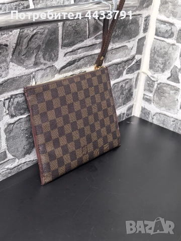 Louis Vuitton чанта тип плик , снимка 3 - Чанти - 52826604