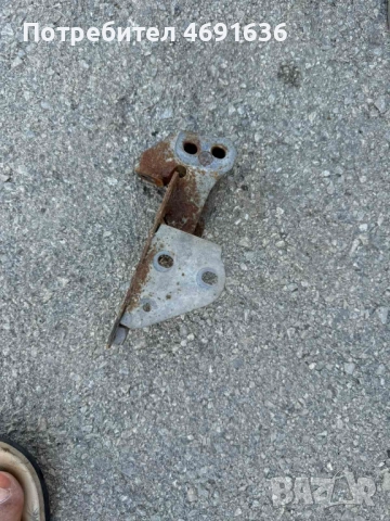 Дясна основа стойка на подрамката на Ауди Audi A8 D4 H4 4h0399656b само за 20лв., снимка 2 - Части - 52892942