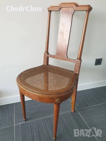 Френски ретро дървен стол с ратанова седалка 95см