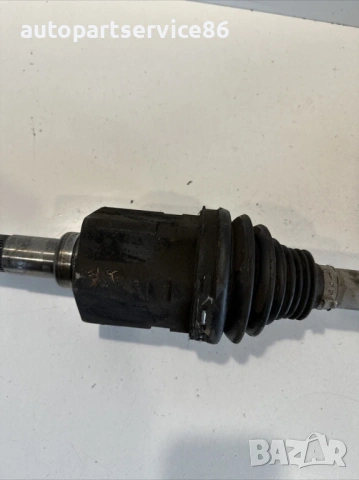 полуоска предна лва за Jeep Grand Cherokee 3.0 Crd (2012), снимка 2 - Части - 53512260