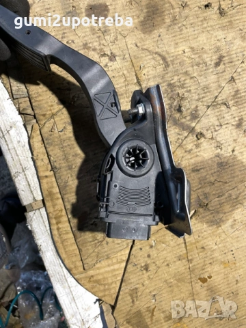 Газ Педал 49400-68L51 SUZUKI SX4 S-Cross 1.4 DITC HYBRID ALLGRIP, снимка 2 - Части - 53455494