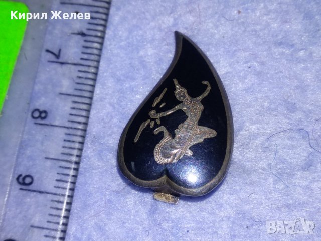 СТАРИННА СЪРЦЕВИДНА СРЕБЪРНА РЪЧНО ОРНАМЕНТИРАНА АВТОРСКА КЛИПС ОБЕЦА СРЕБРО SIAM 800 с НИЕЛО 22011 , снимка 2 - Антикварни и старинни предмети - 40762030