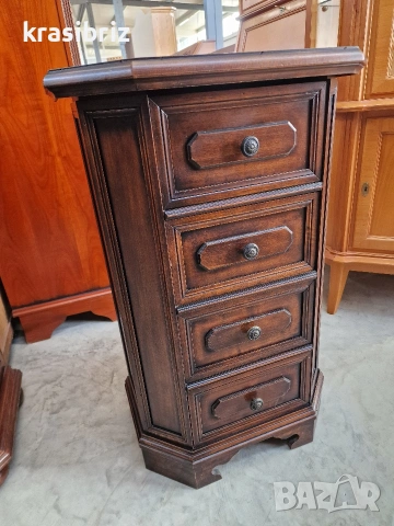 Масивно Шкафче -внос от Германия! 